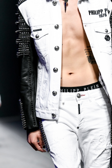 philipp-plein-mens-ss2020-details8518