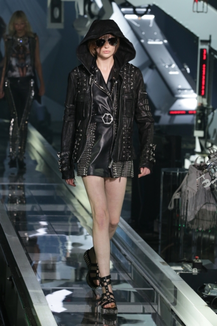 philipp-plein-milan-fashion-week-spring-summer-2016-11