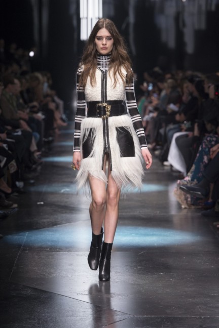 roberto-cavalli-milan-fashion-week-autumn-winter-2015-29