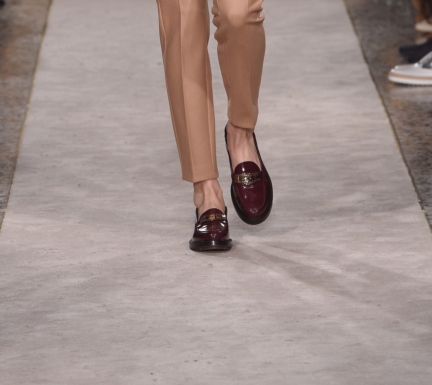 tods_close_up_shoes_02