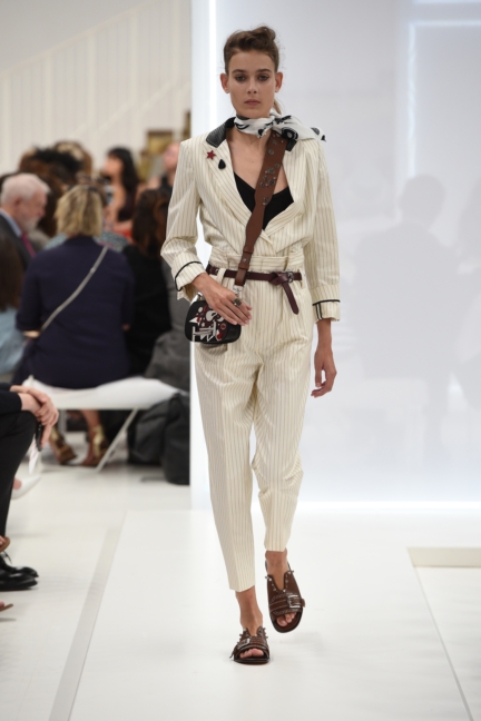 tods-milan-fashion-week-spring-summer-2016-8