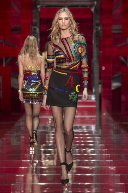 versace-milan-fashion-week-autumn-winter-2015-runway-front-51