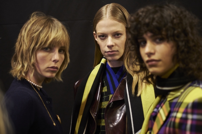 180223_versace_fashion-show_fw18_backstage_0383