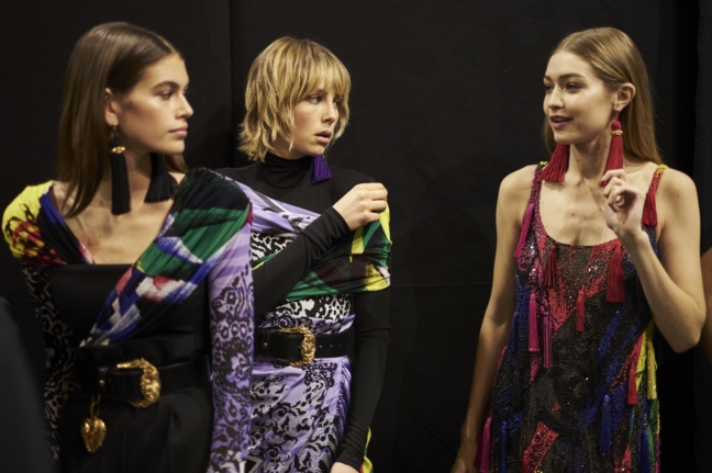 180223_versace_fashion-show_fw18_backstage_0411