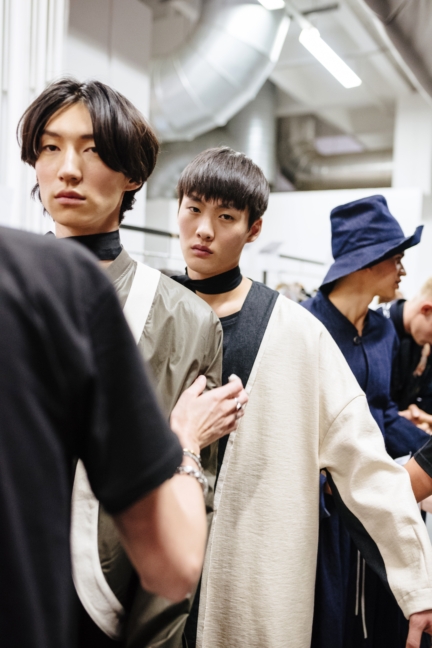 miaoran-milan-mens-ss-17-backstage-44