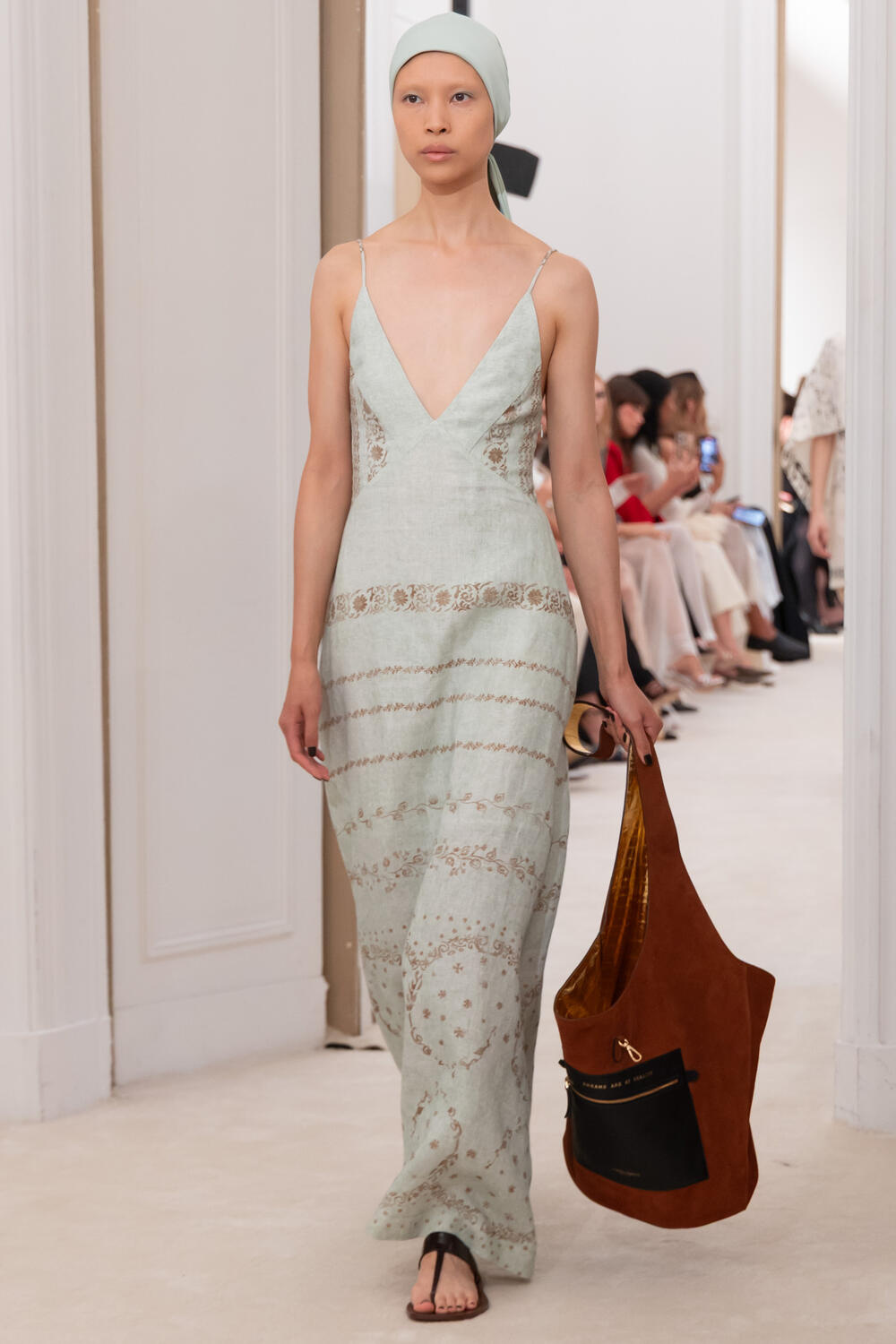 milan-alberta-ferretti-ss-26-1-16