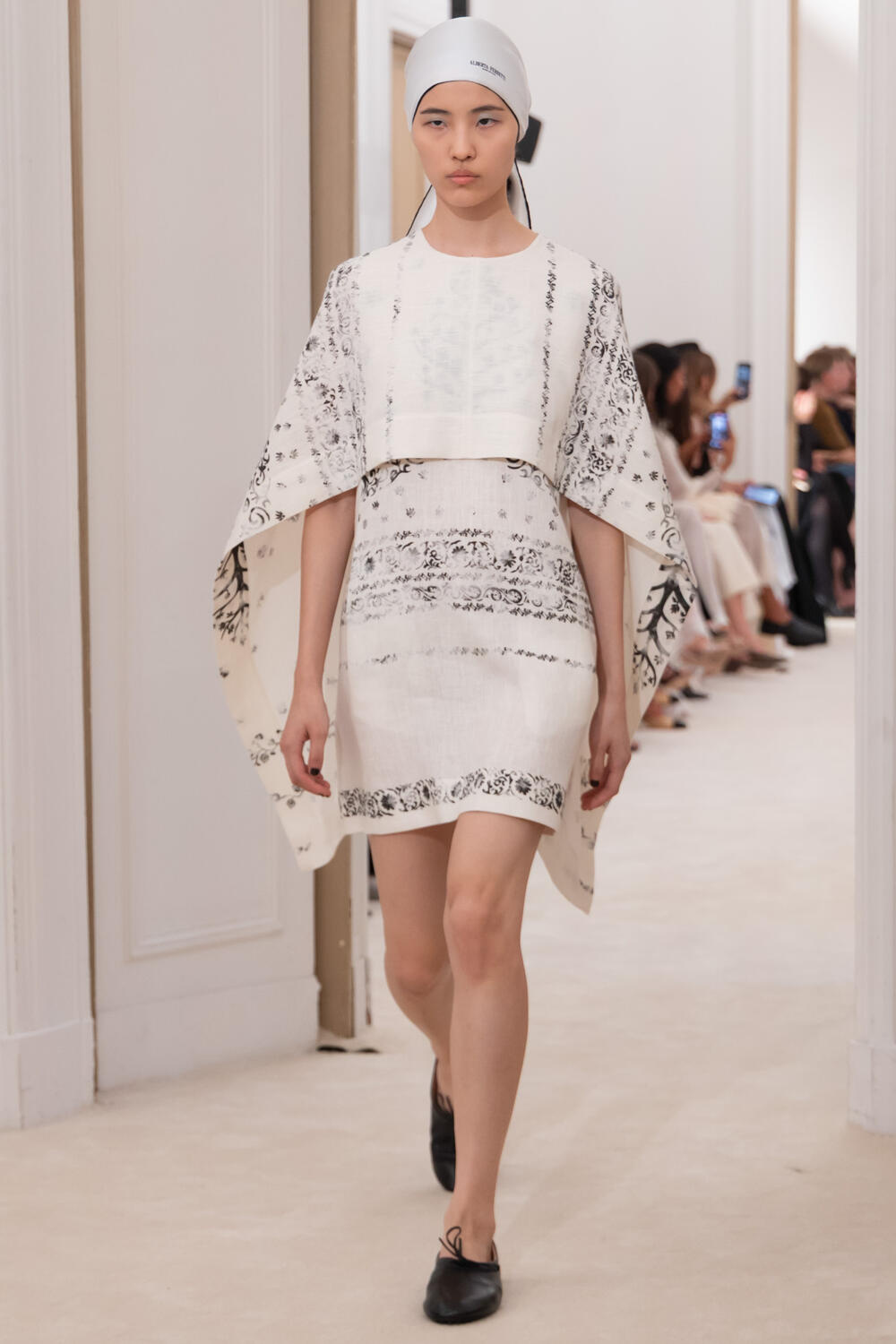 milan-alberta-ferretti-ss-26-1-17