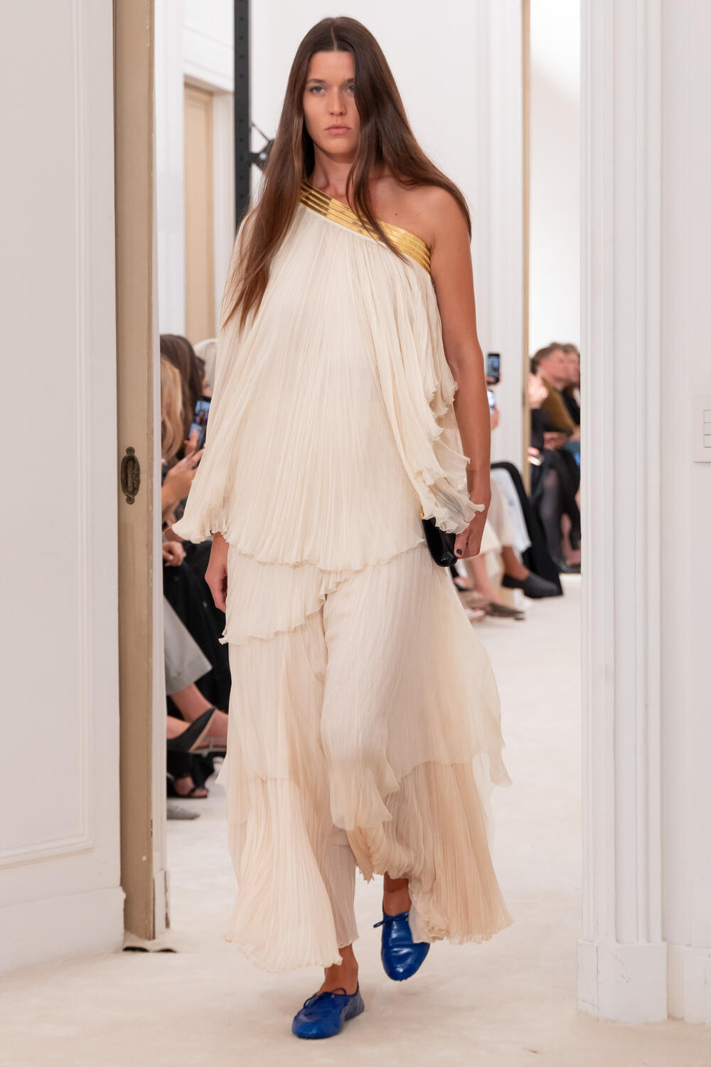 milan-alberta-ferretti-ss-26-1-27