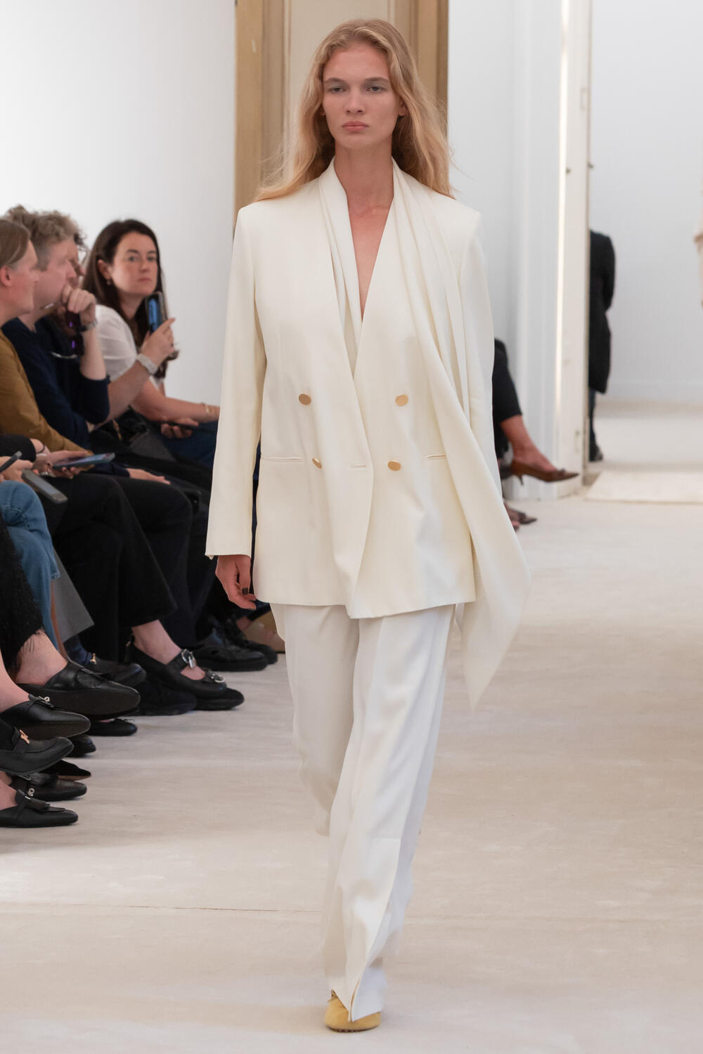 milan-alberta-ferretti-ss-26-1-3