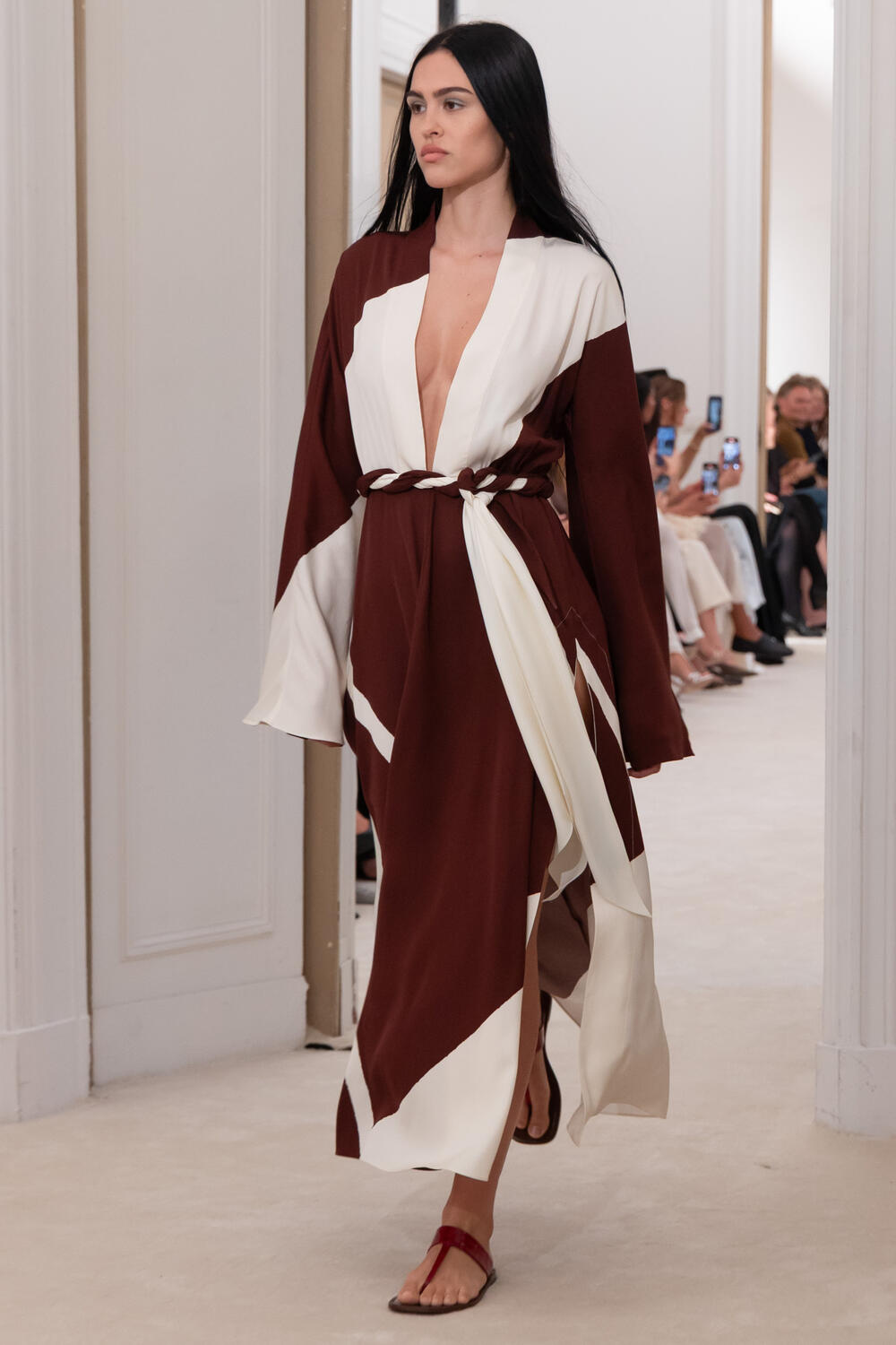 milan-alberta-ferretti-ss-26-1-4
