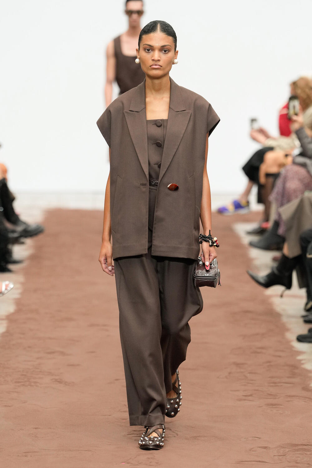 milan-dhruv-kapoor-ss-26-1-10