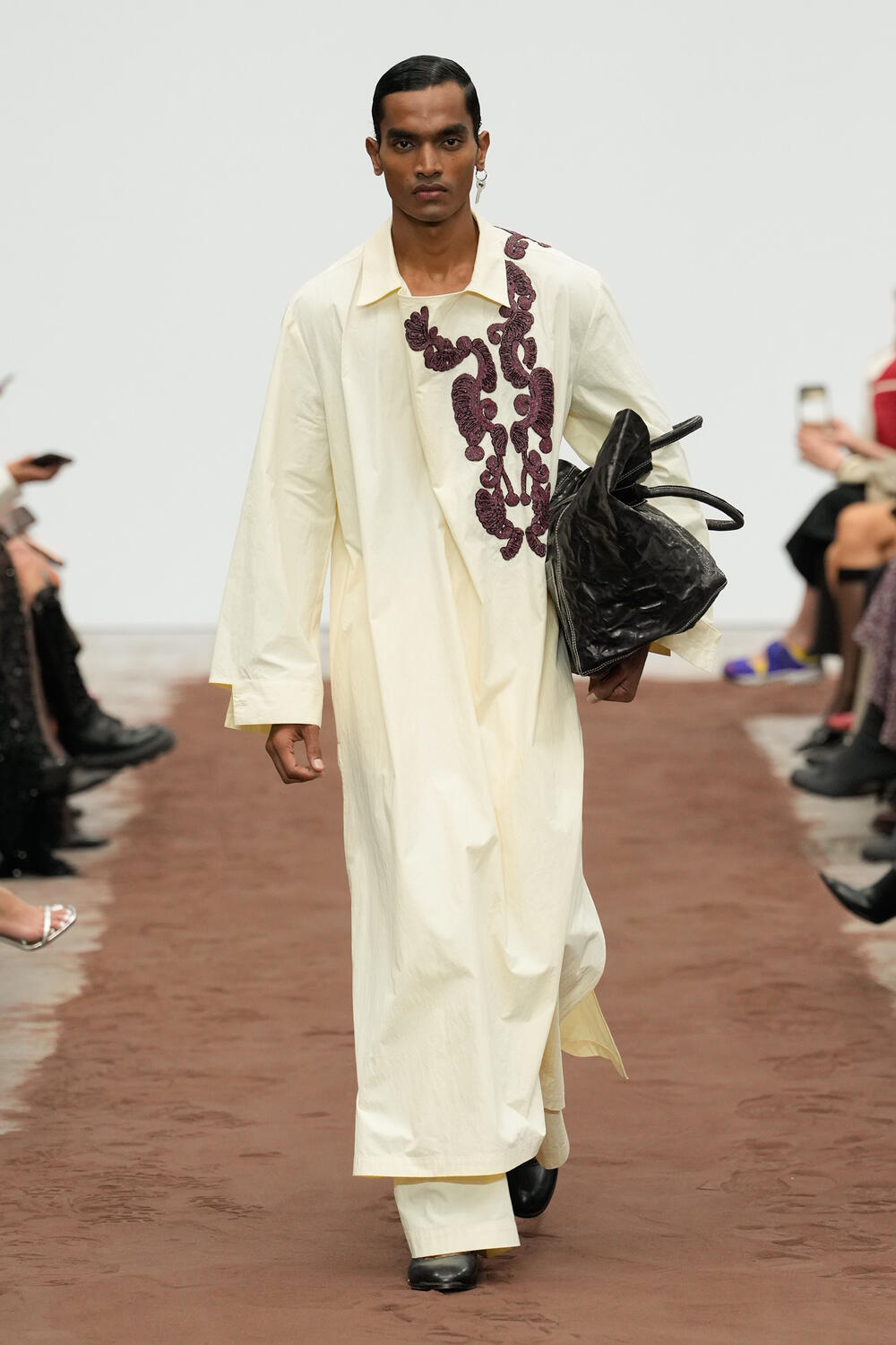 milan-dhruv-kapoor-ss-26-1-25