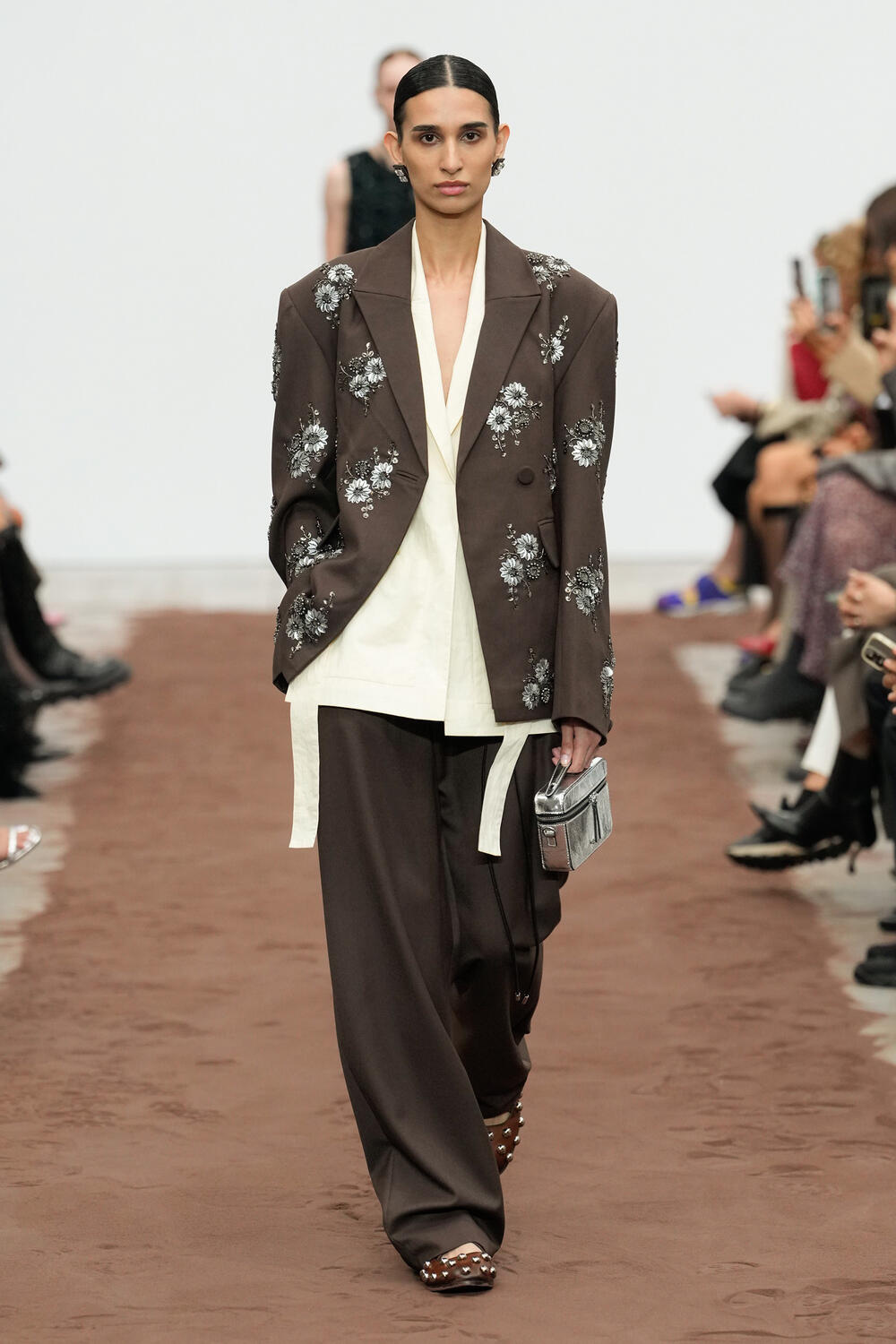 milan-dhruv-kapoor-ss-26-1-42
