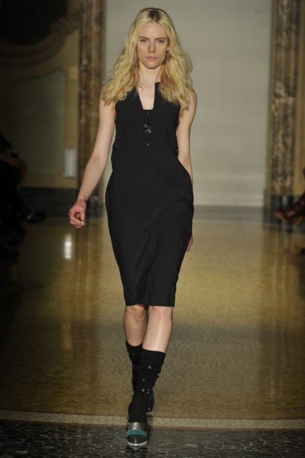 chicca-lualdi-beequeen-milan-fashion-week-autumn-winter-2014-00027