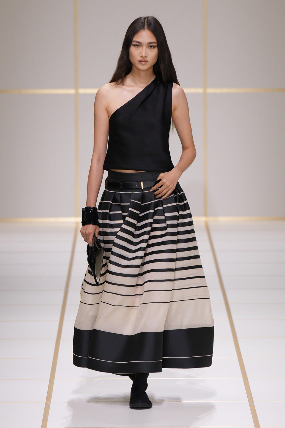 giorgio-armani-ss-27-11