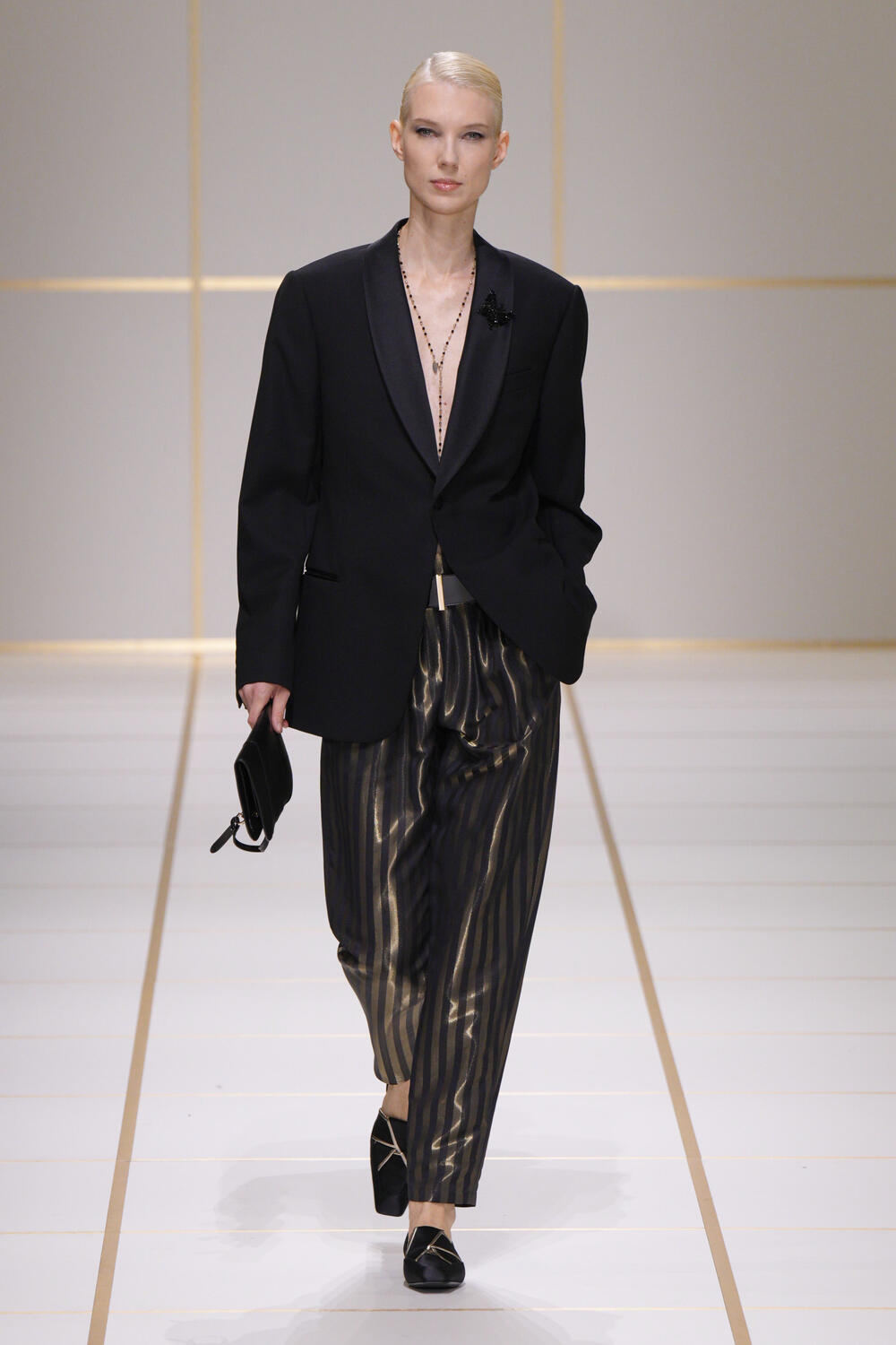 giorgio-armani-ss-27-38