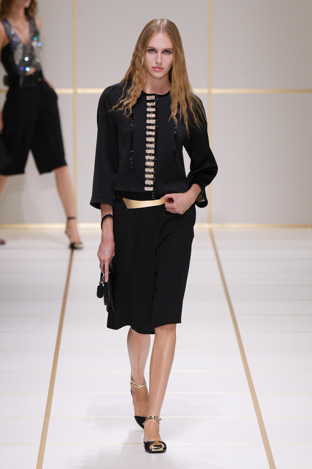 giorgio-armani-ss-27-43
