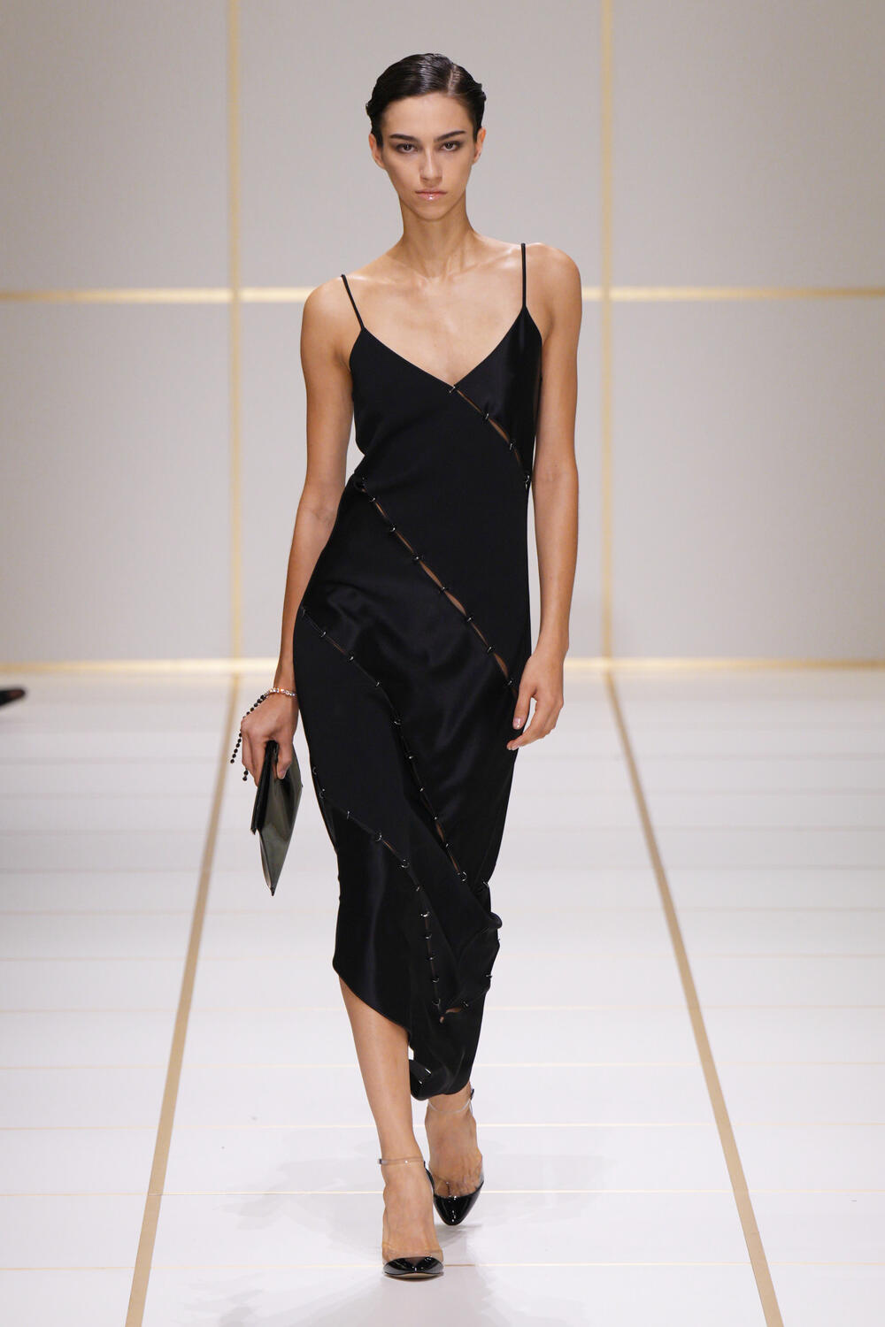 giorgio-armani-ss-27-48