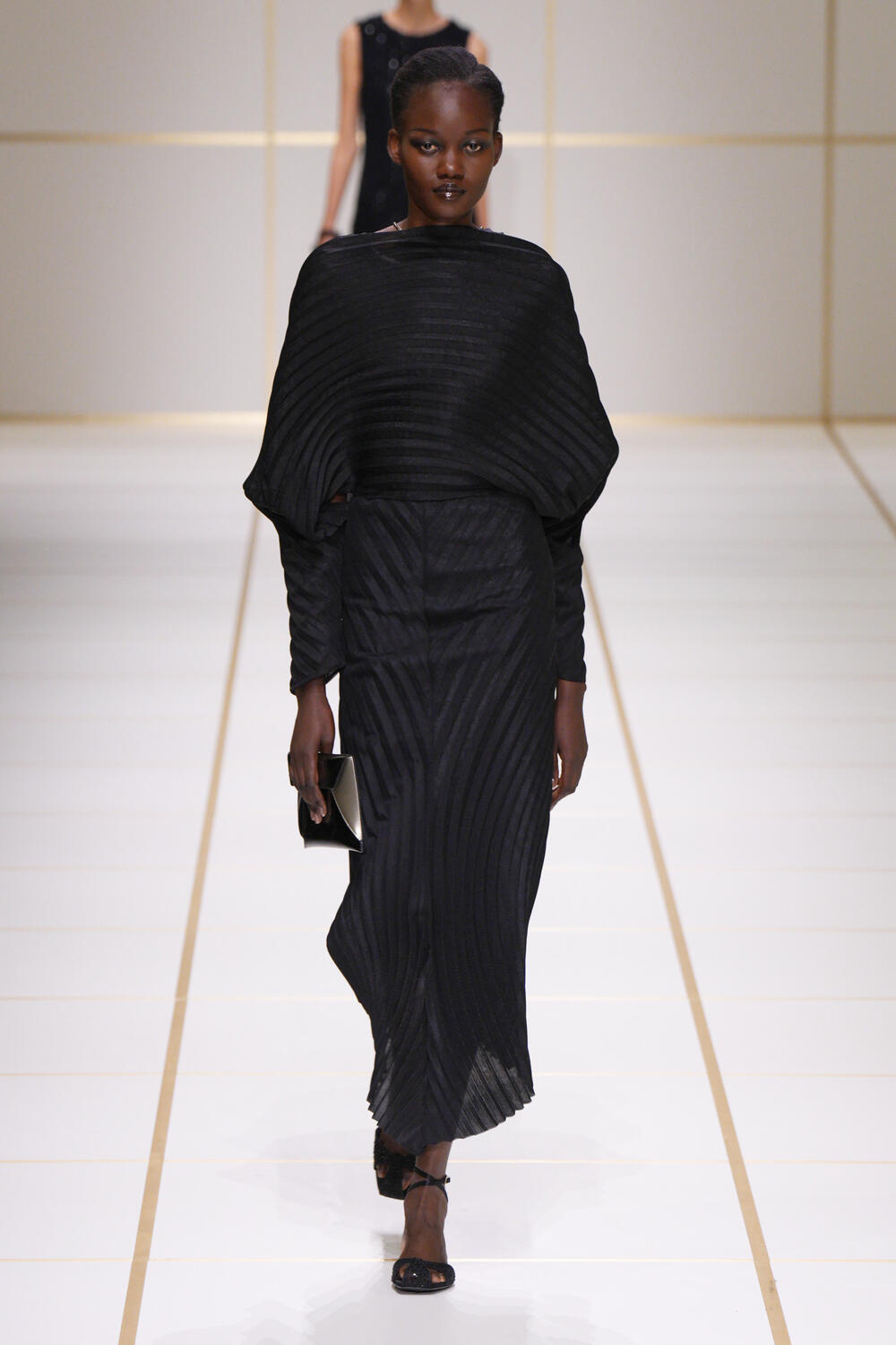 giorgio-armani-ss-27-49