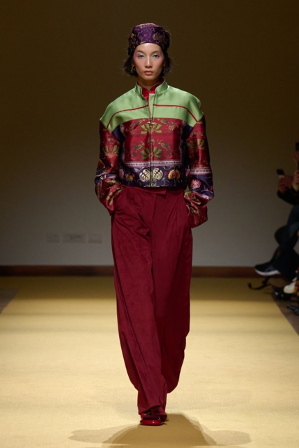 006_hui_fw26_runway_looks_2x3