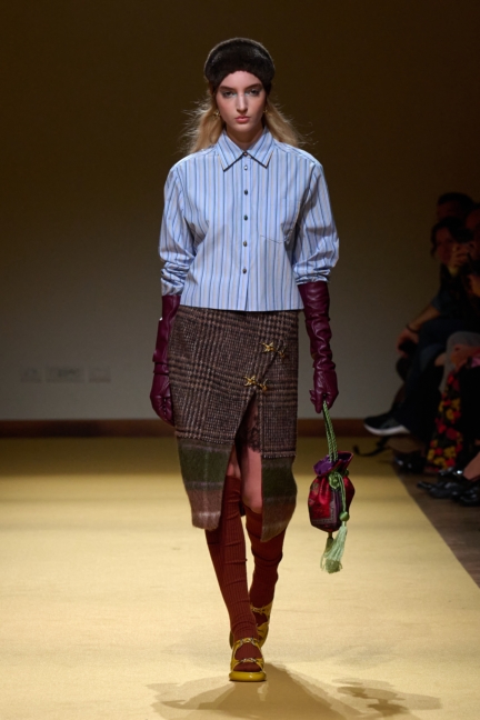 007_hui_fw26_runway_looks_2x3