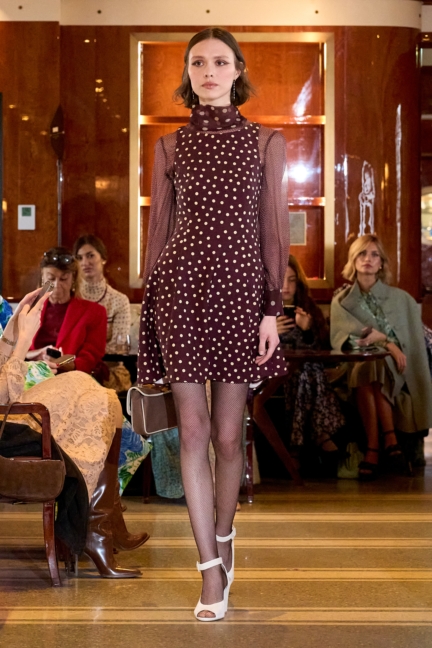 luisa-beccaria_f25_runway_026