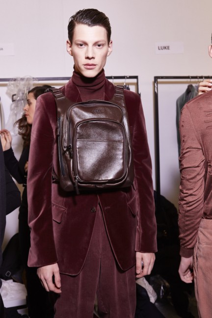 ermenegildo-zegna-milan-mens-autumn-winter-2015-backstage-18