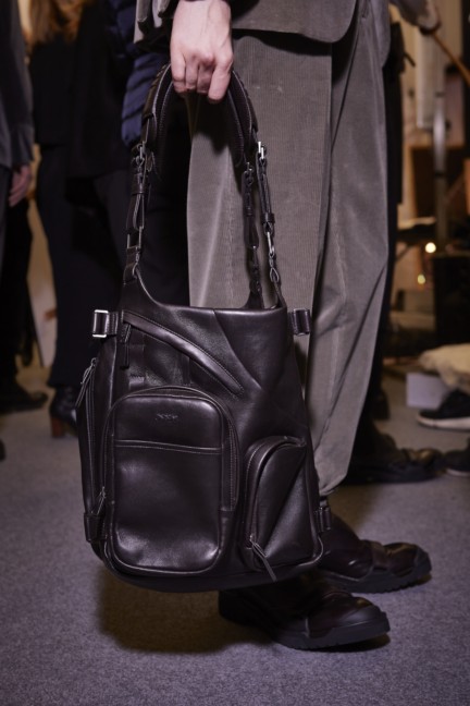 ermenegildo-zegna-milan-mens-autumn-winter-2015-backstage-23