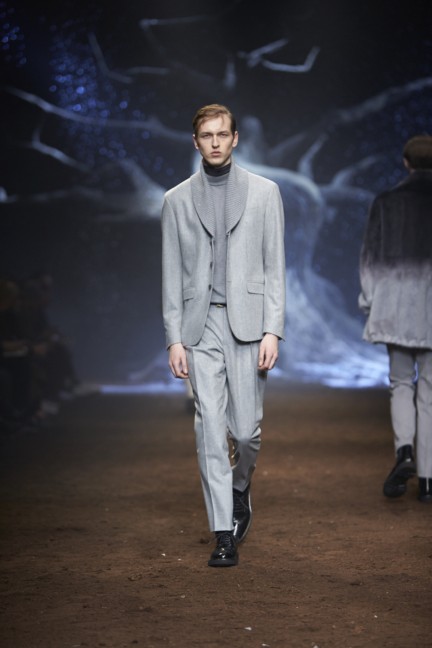 corneliani-milan-fashion-week-mens-autumn-winter-2015-35