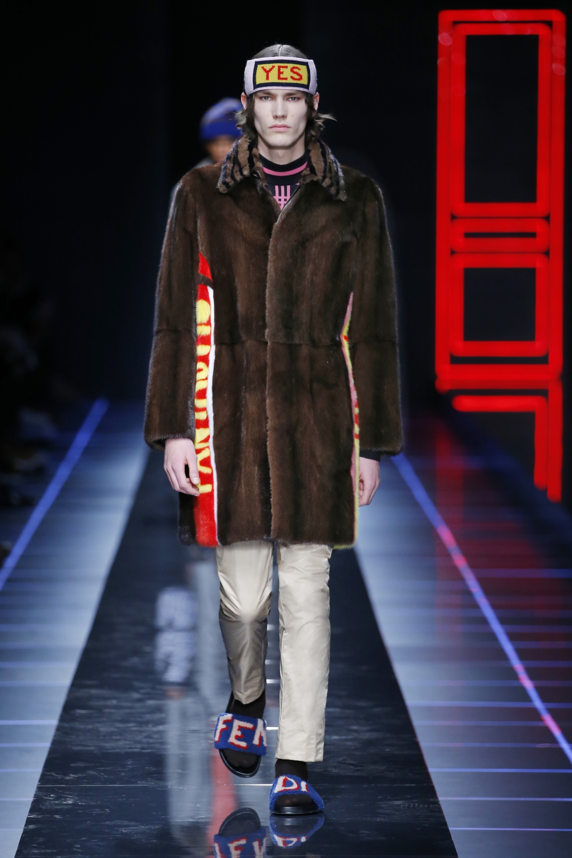 fendi-men-fw16-17-look-10