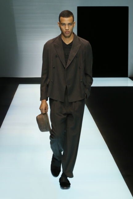 giorgio-armani-menswear-fw16-17_05