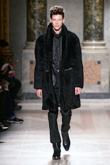 roberto-cavalli-milan-mens-autumn-winter-2015-26