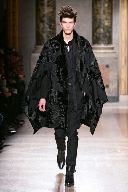 roberto-cavalli-milan-mens-autumn-winter-2015-35