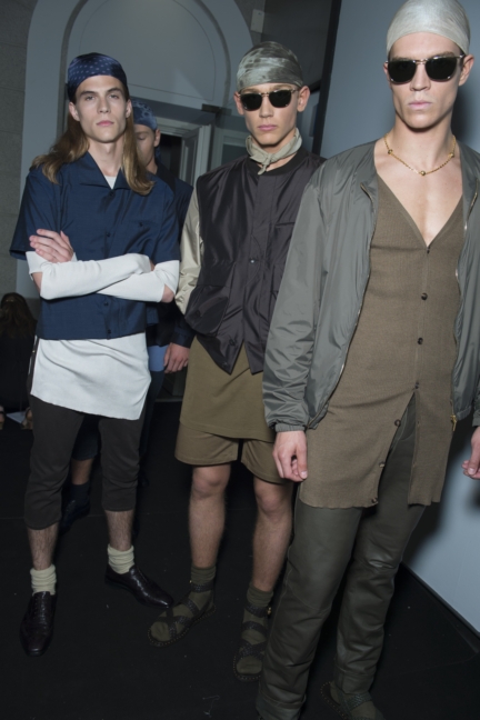 ss16-versacebackstage-093