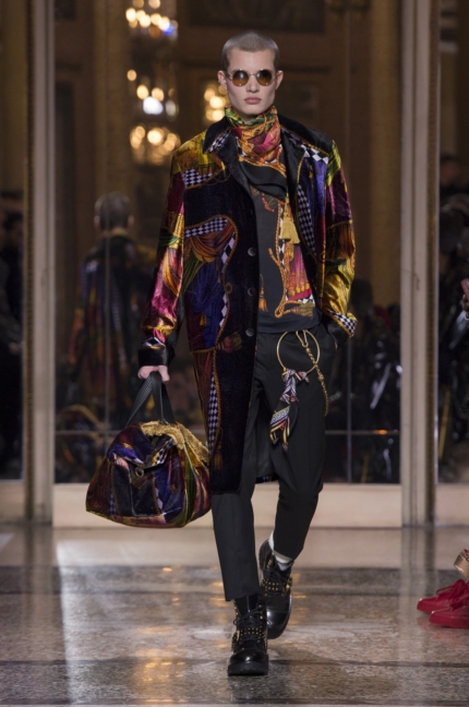 versace_men_fw1843