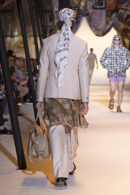 versace-mens-ss16_look-10