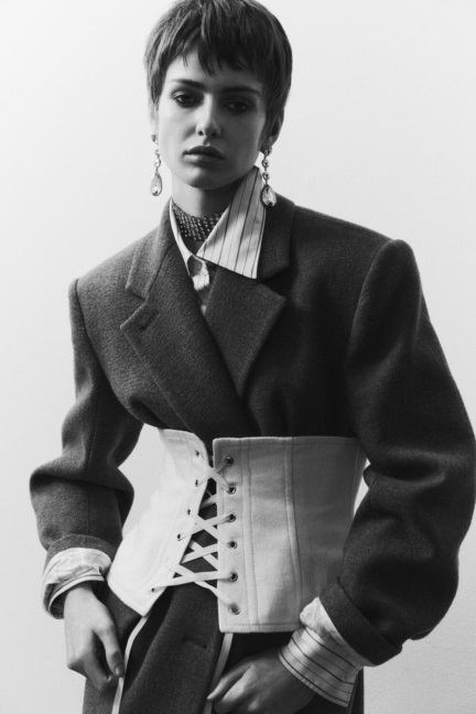 oq21zugljdhvyzttpbwfnztsxmtu0otc3o2rlzmf1bhq__r4btransp___7a7c6a17