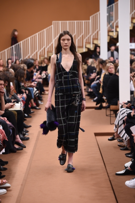 tods_women_fw17_look_13