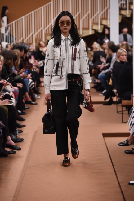 tods_women_fw17_look_22