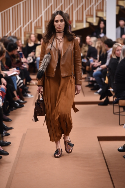 tods_women_fw17_look_27