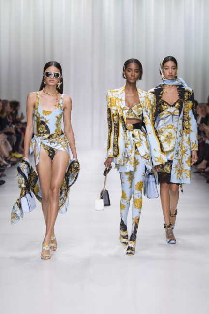 versace_women_ss18-31