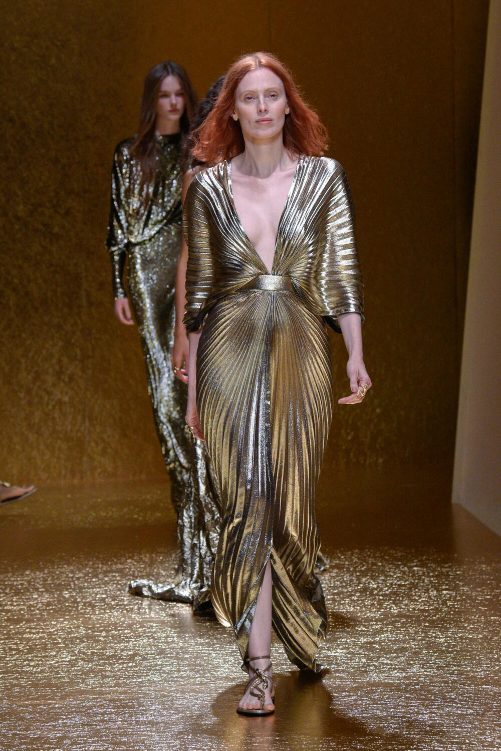 mfw-versace-ss-26-21