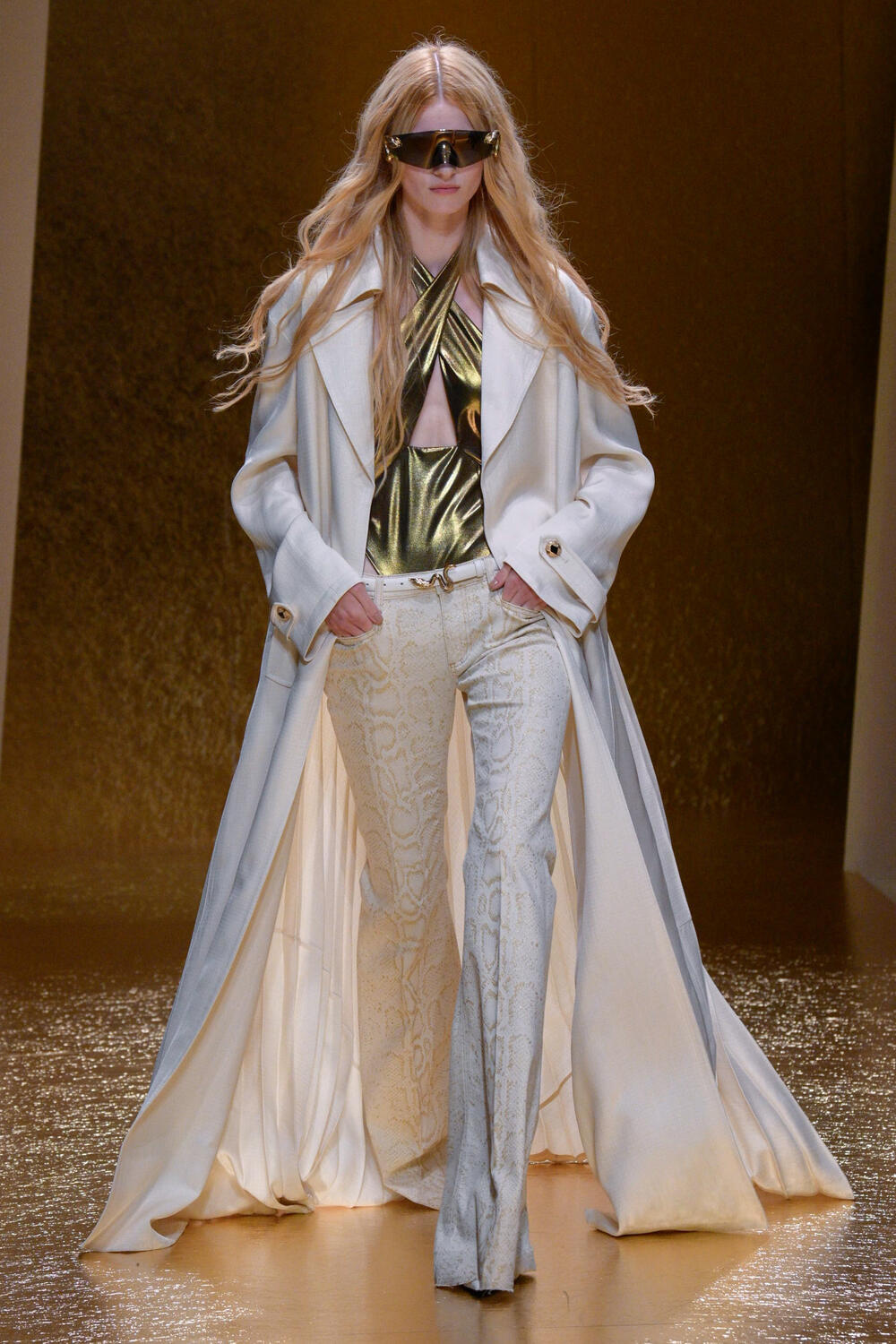 mfw-versace-ss-26-34