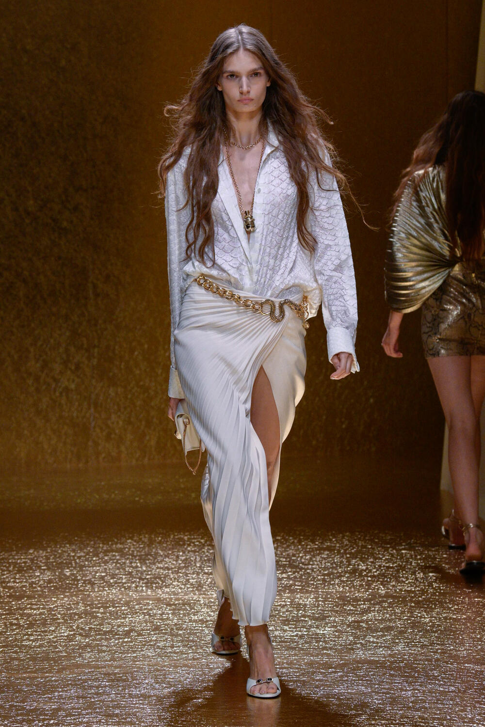 mfw-versace-ss-26-35