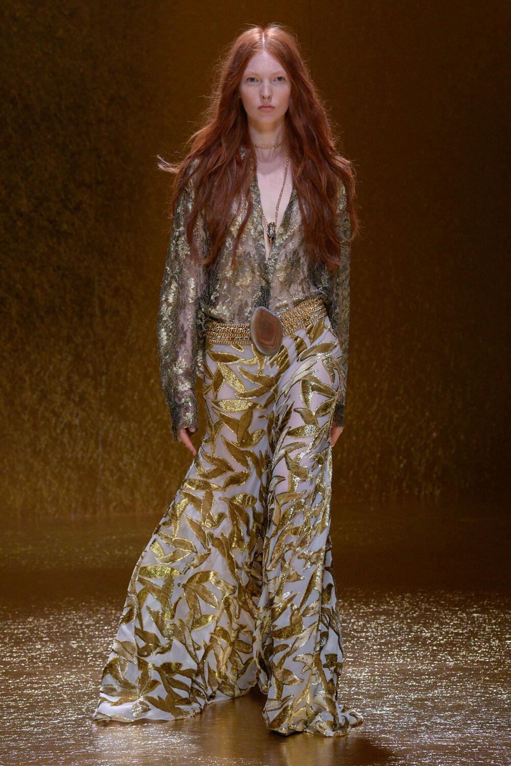 mfw-versace-ss-26-37