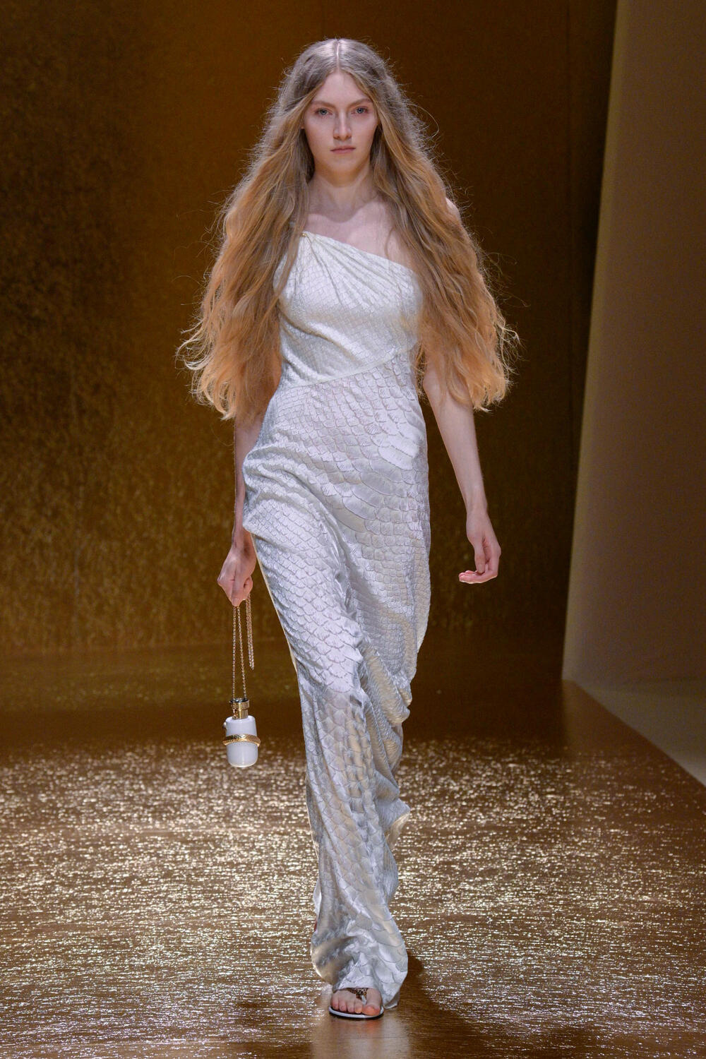 mfw-versace-ss-26-39