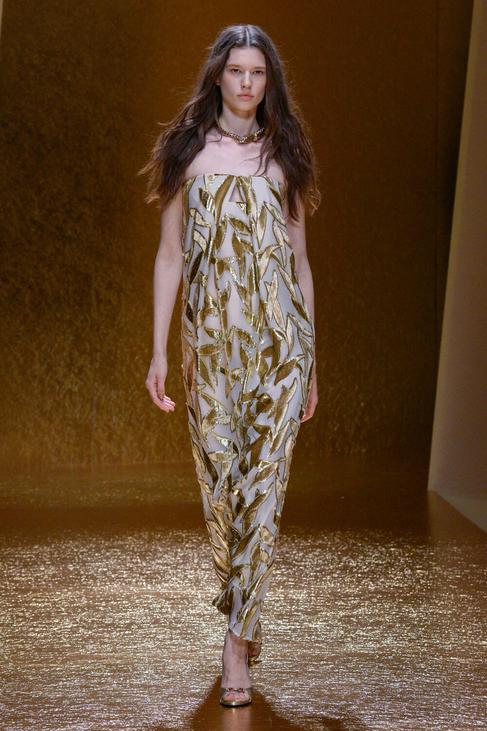 mfw-versace-ss-26-42
