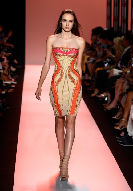 ss-2015_mercedes-benz-fashion-week-new-york_us_herve-leger-by-max-azria_50573