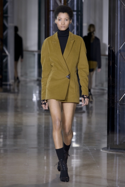 a-vaccarello_look-16_aw16_pw