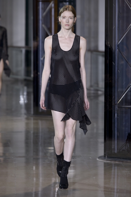 a-vaccarello_look-20_aw16_pw
